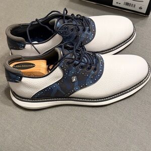 FootJoy Traditions Golf Shoes